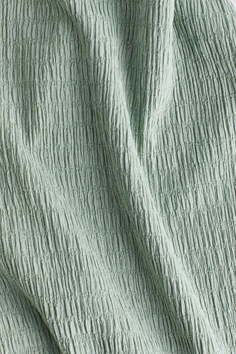 اتش اند ام بنطلون منقوش من الجيرسيه